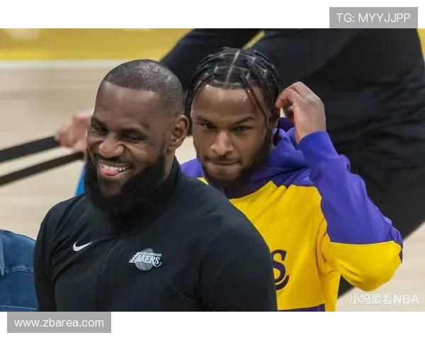 詹姆斯团队分析去年季前备战过度消耗导致其12月状态下滑